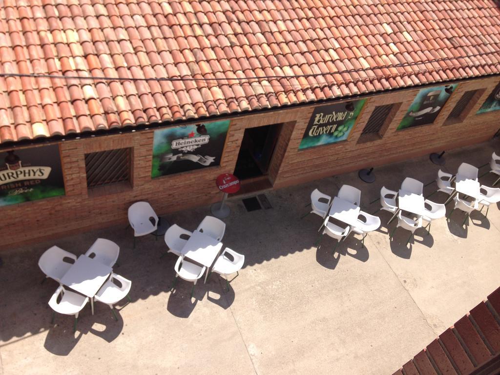 Apartamento Turistico Cigueena De Arguedas Buitenkant foto